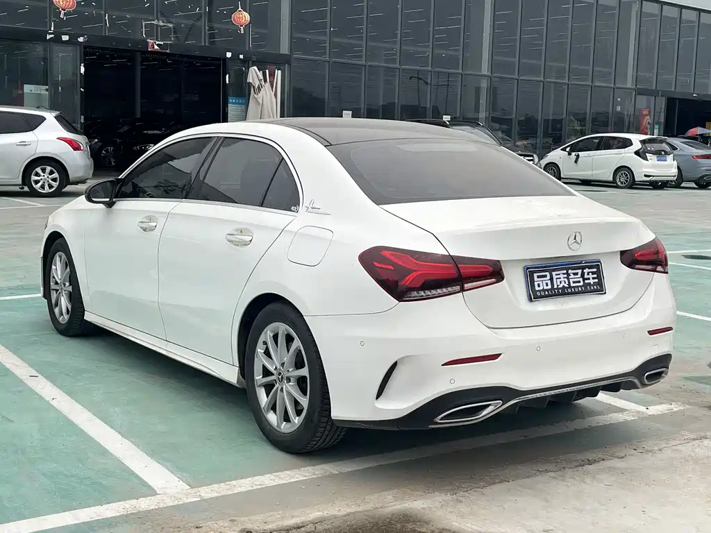 Mercedes-Benz A-Class 2022 — фото 8