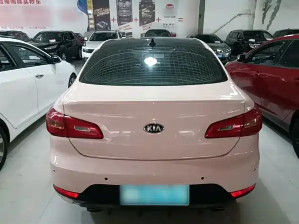 Kia Speedy 2014