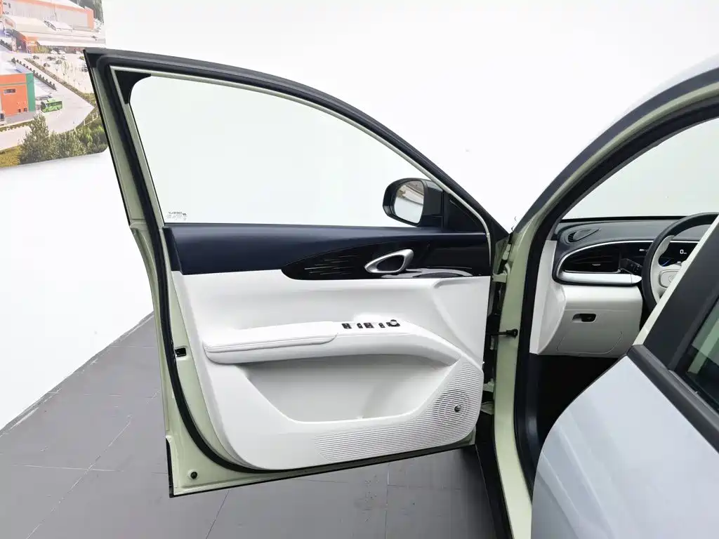 Geely Galaxy Starwish 2024 — фото 8
