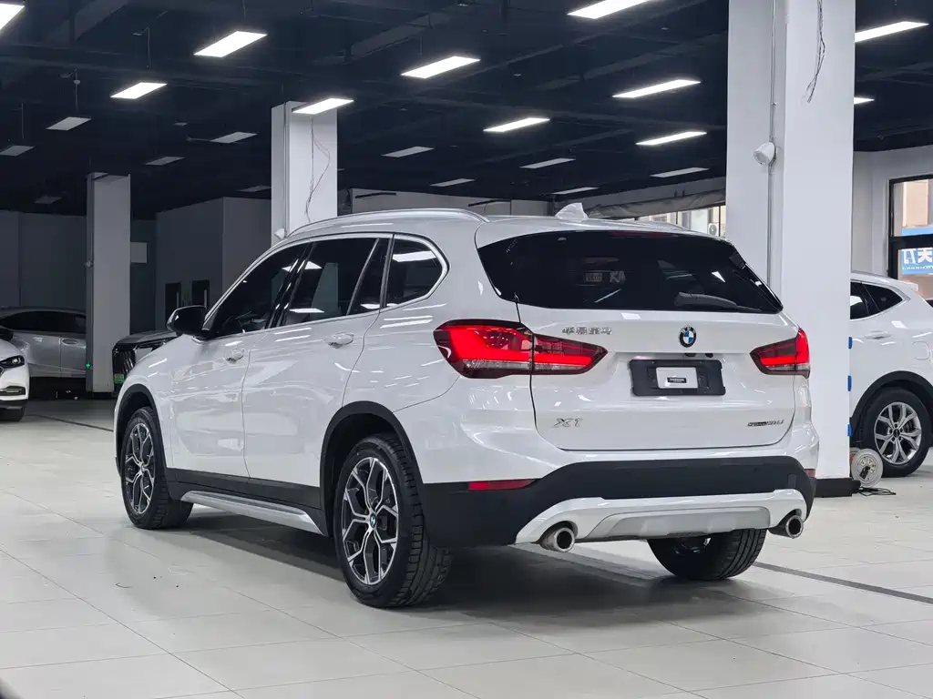 BMW X1 2022 — фото 23