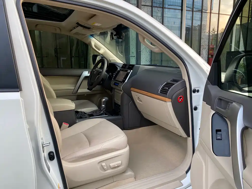 Toyota Prado 2019 — фото 18