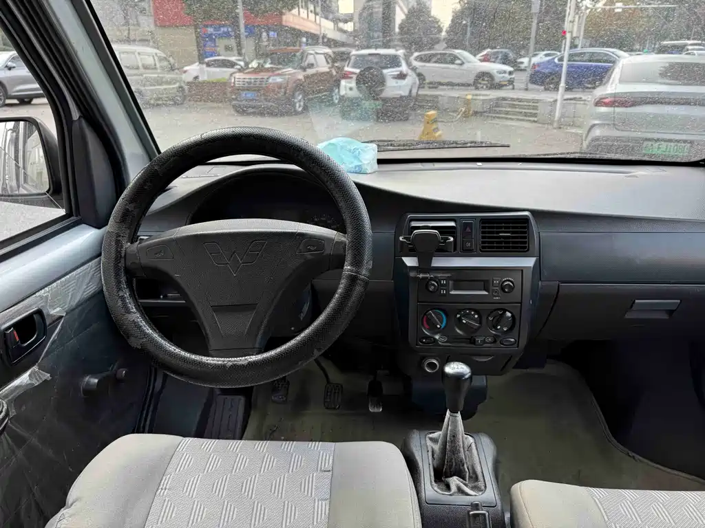 Wuling Rongguang 2014 — фото 12