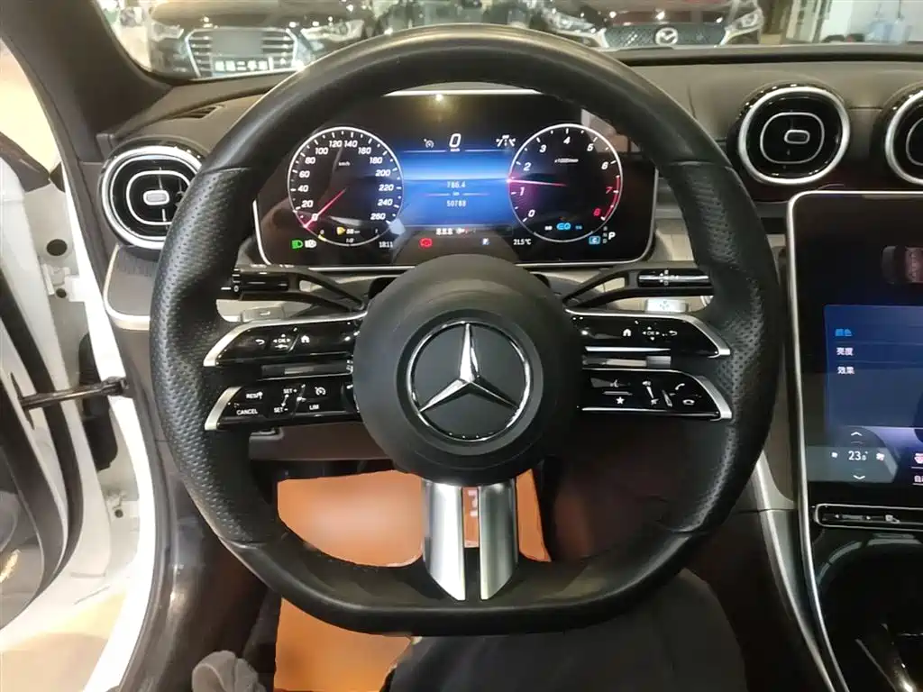 Mercedes-Benz C-Class 2022 — фото 11
