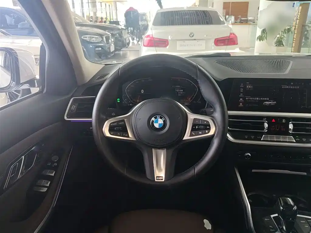 BMW 3 Series 2021 — фото 11