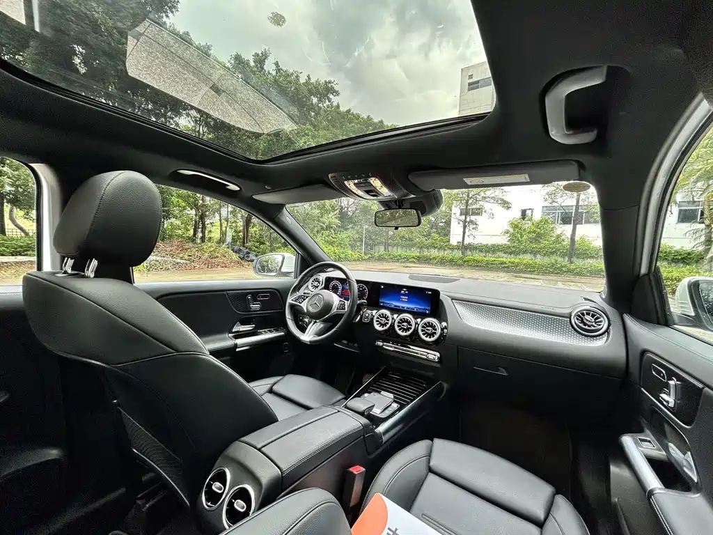 Mercedes-Benz GLA 2024 — фото 14