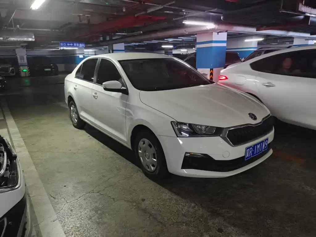 Skoda Rapid 2022 — фото 2