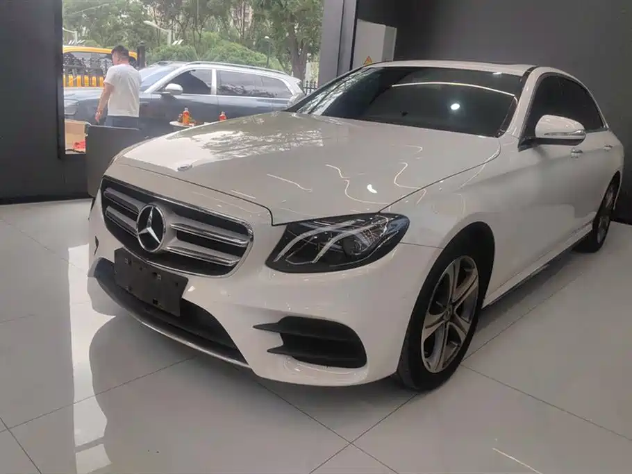 Mercedes-Benz E-Class 2019 — фото 1