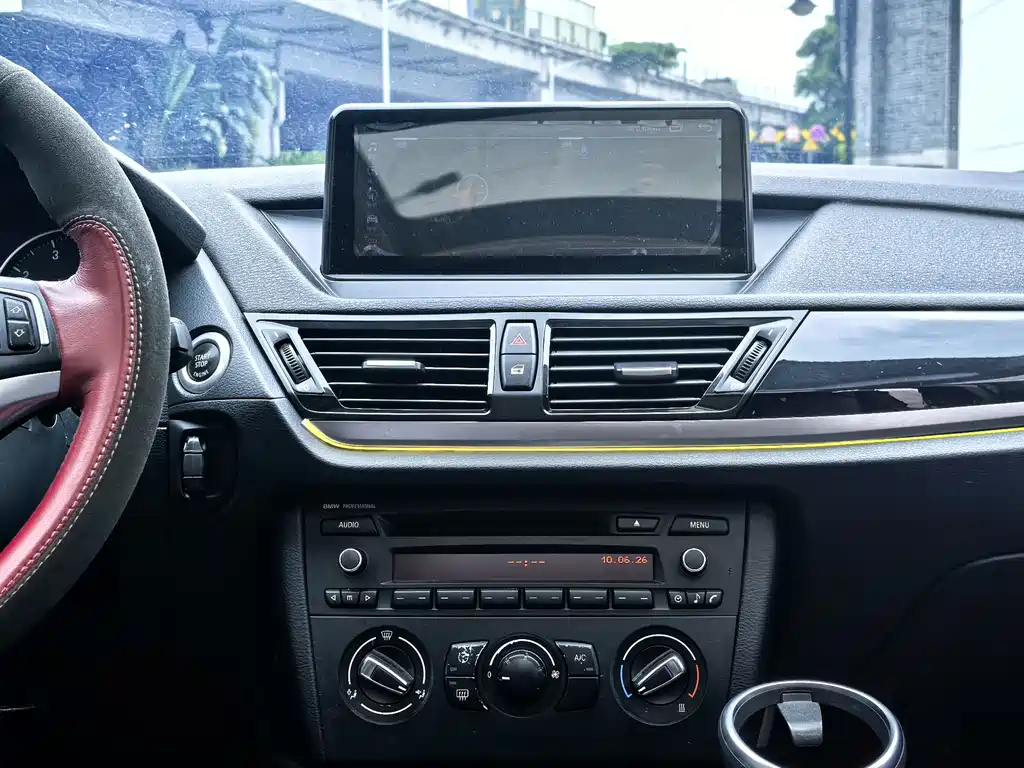 BMW X1 2015 — фото 23