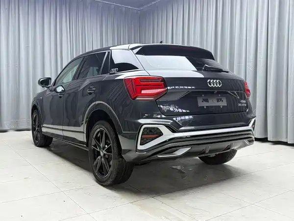 Audi Q2L 2022