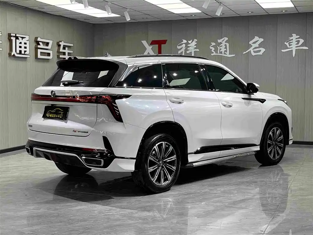 Changan CS75PLUS 2024 — фото 6