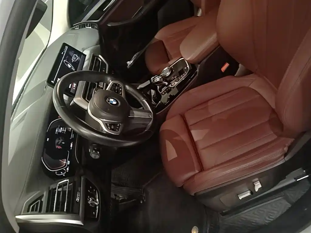 BMW X4 2022 — фото 15