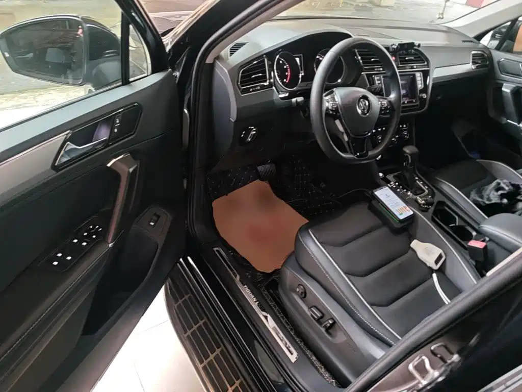 Volkswagen Tiguan L 2018 — фото 16