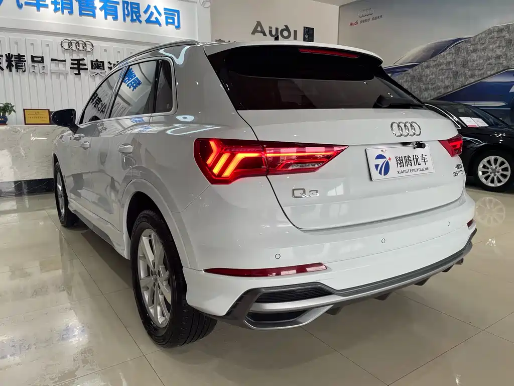 Audi Q3 2019 — фото 5