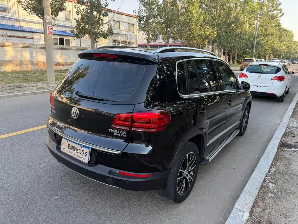 Volkswagen Tiguan 2016 — фото 11