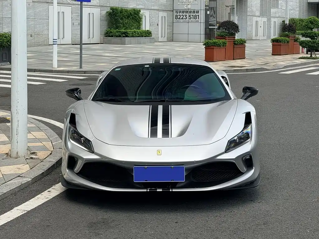 Ferrari F8 2020 — фото 2
