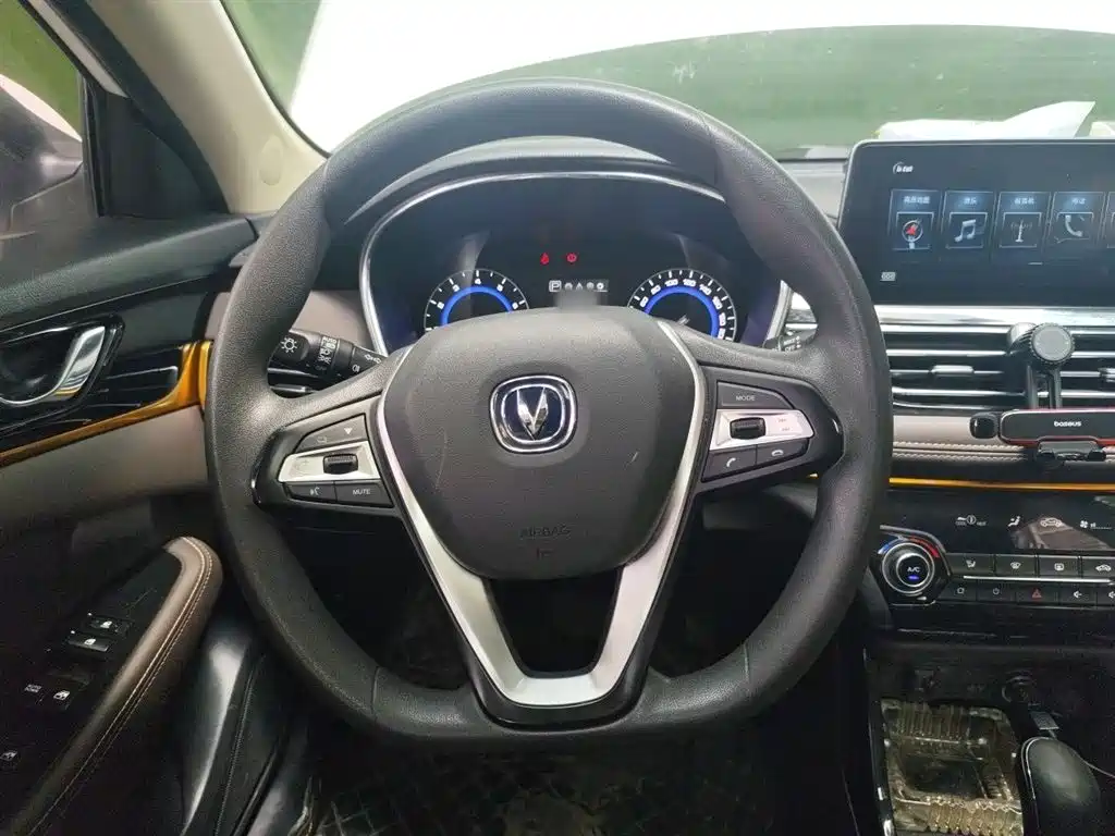 Changan Eado DT 2018 — фото 3