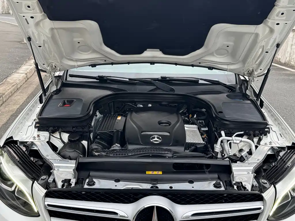 Mercedes-Benz GLC 2019 — фото 23