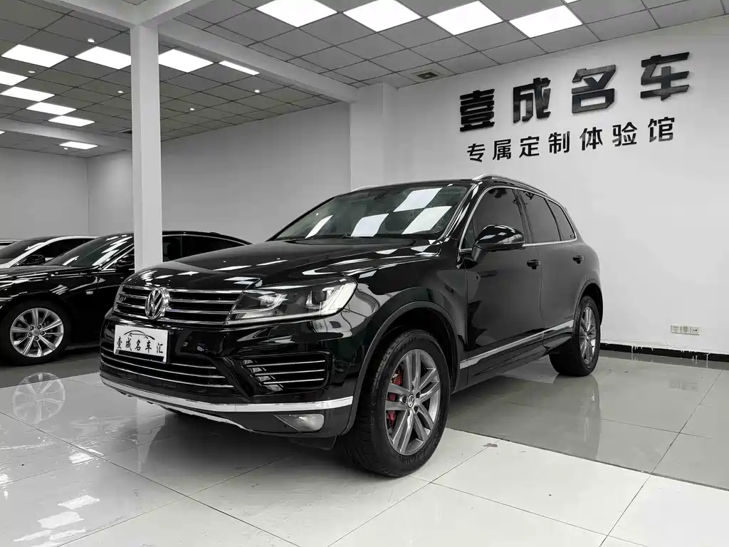Volkswagen Touareg 2018 — фото 1