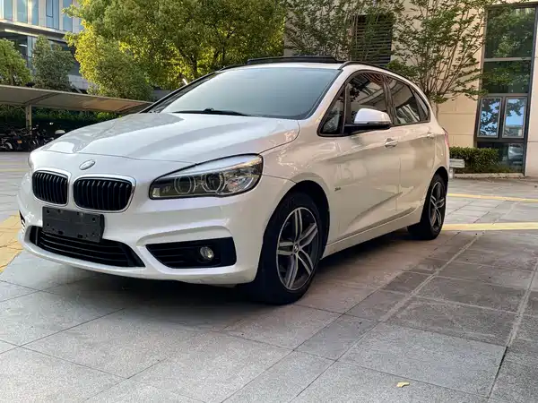 BMW 2 Series Station Wagon 2016