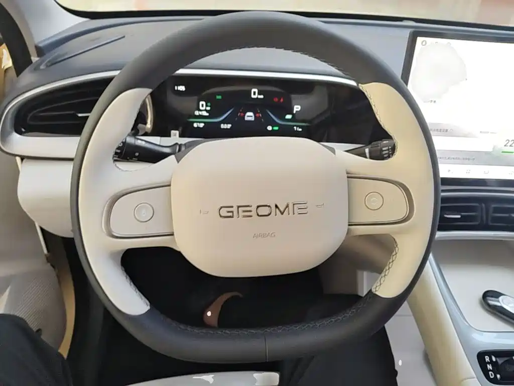 Geely Galaxy Starwish 2026 — фото 11