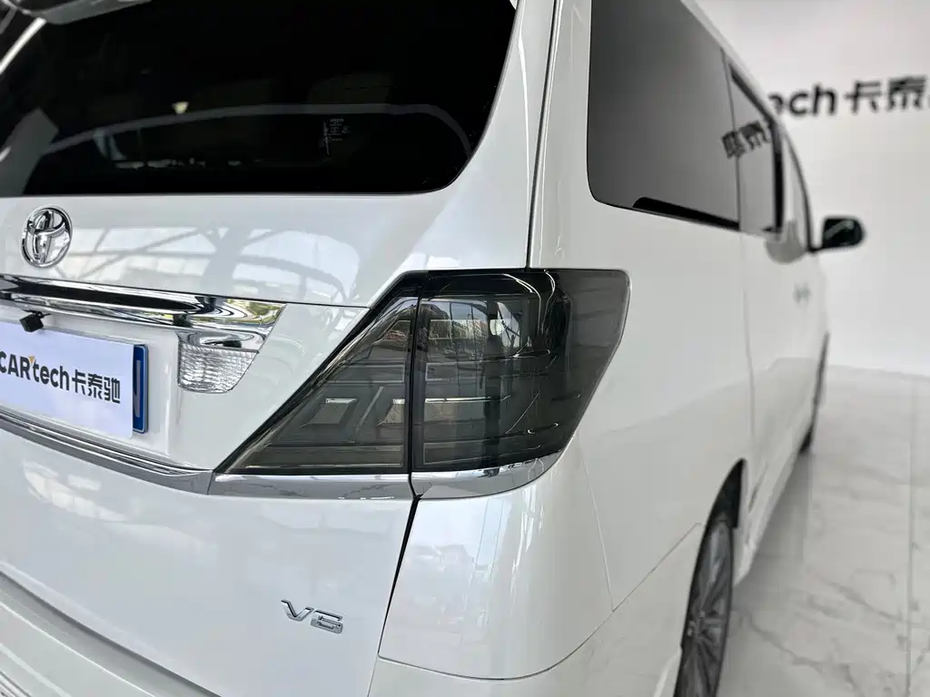 Toyota Alphard 2012 — фото 27