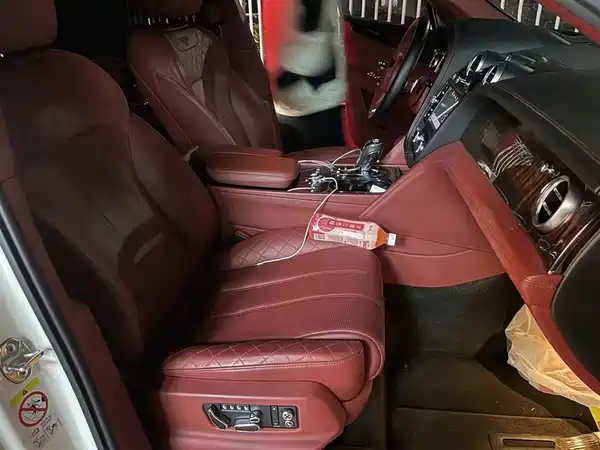 Bentley Bentayga 2016