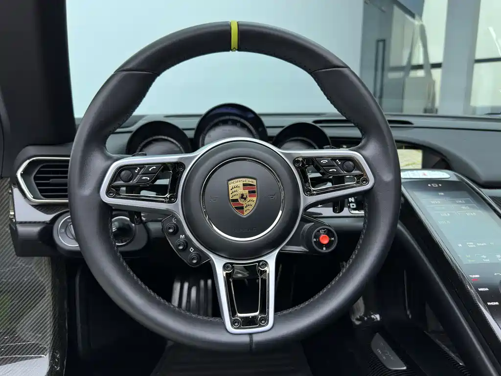 Porsche 918 Spyder 2015 — фото 34