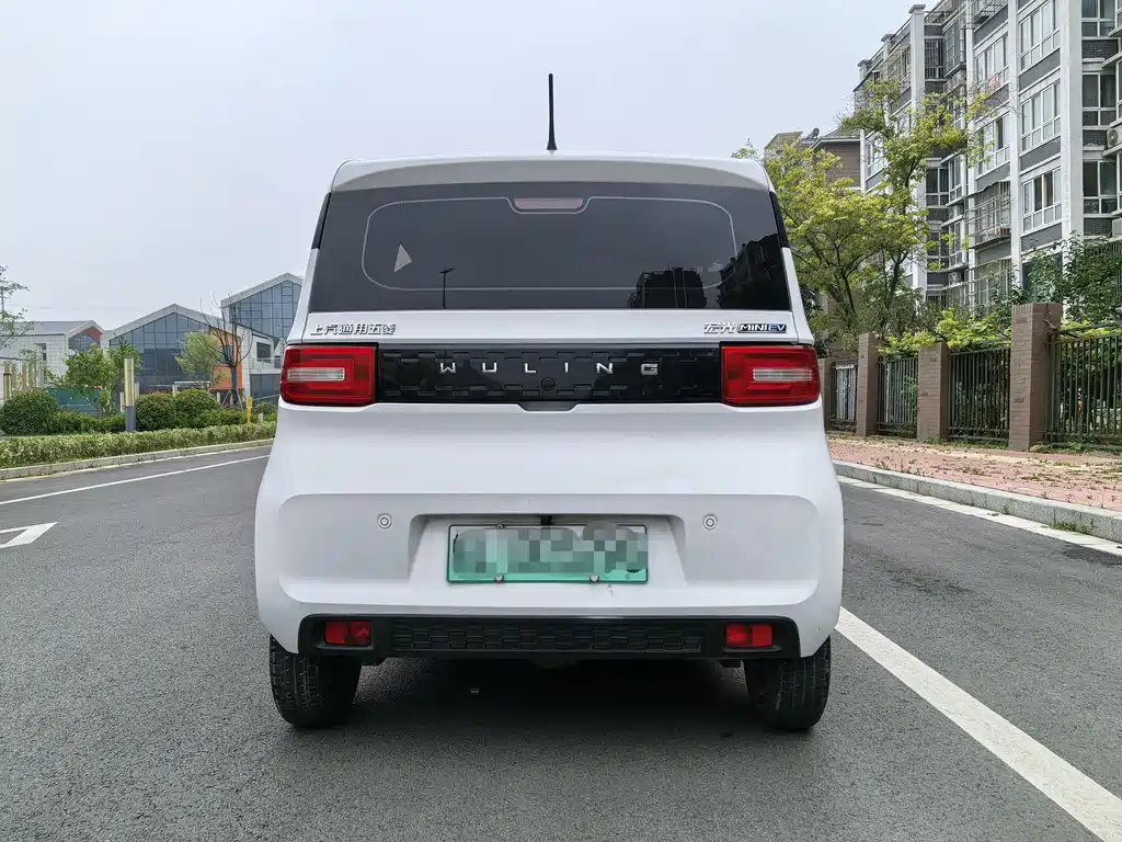 Wuling MINIEV 2020 — фото 6