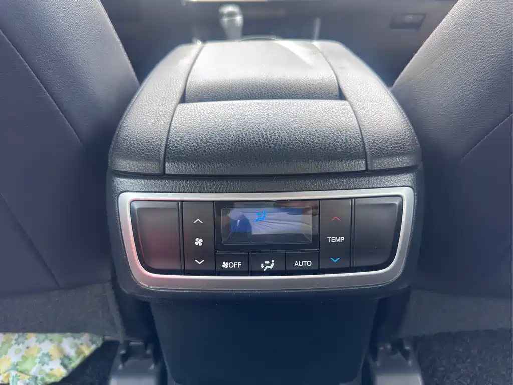 Toyota Highlander 2016 — фото 12