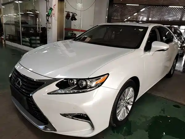 Lexus ES 2015