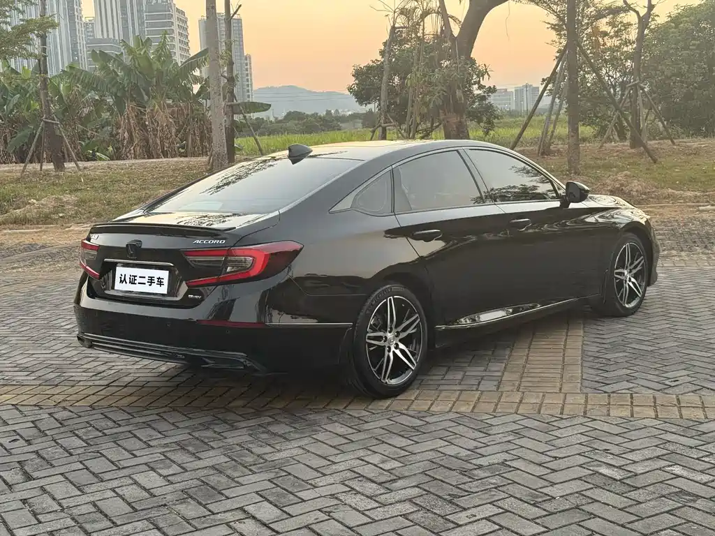 Honda Accord 2021 — фото 10