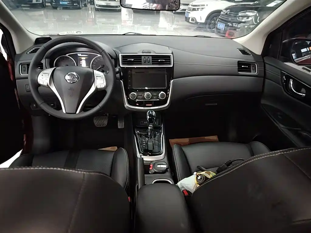 Nissan Tiida 2020 — фото 10