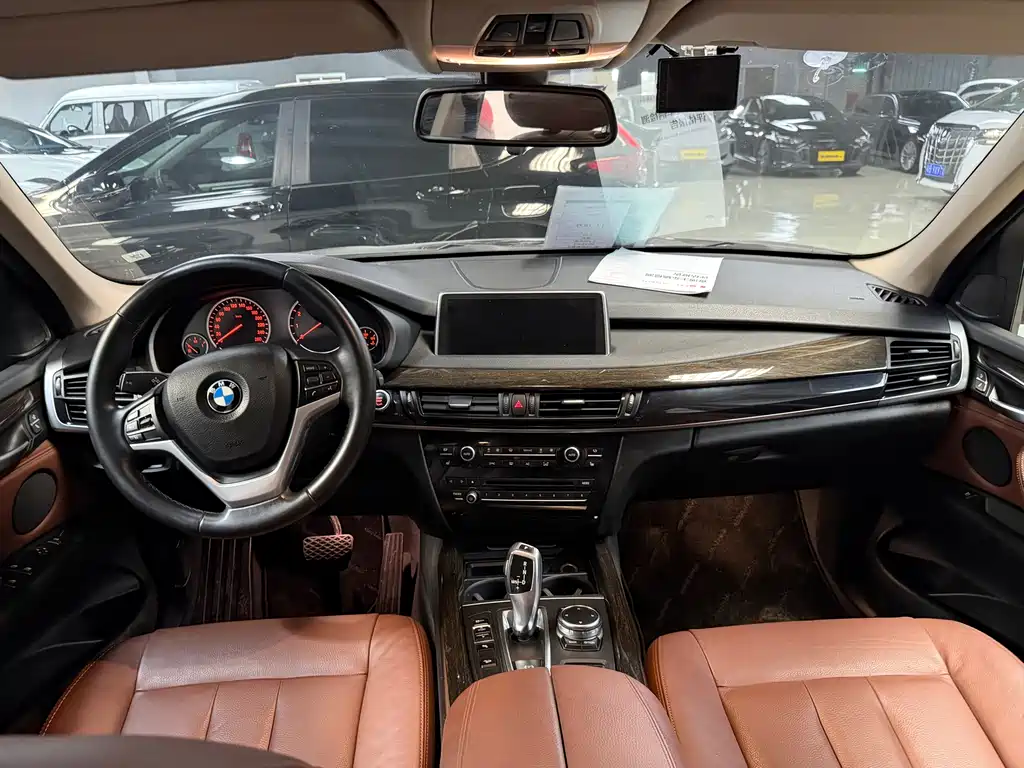 BMW X5 2015 — фото 7