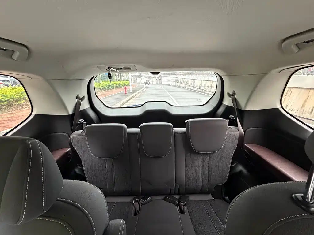 GAC Motor Trumpchi M6 2023 — фото 15