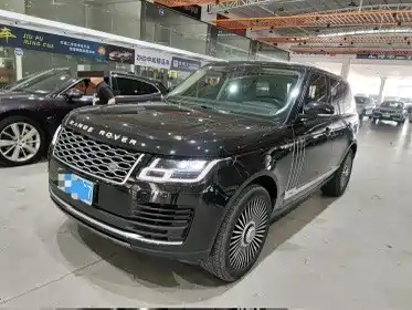 Land Rover Range Rover 2019 — фото 1