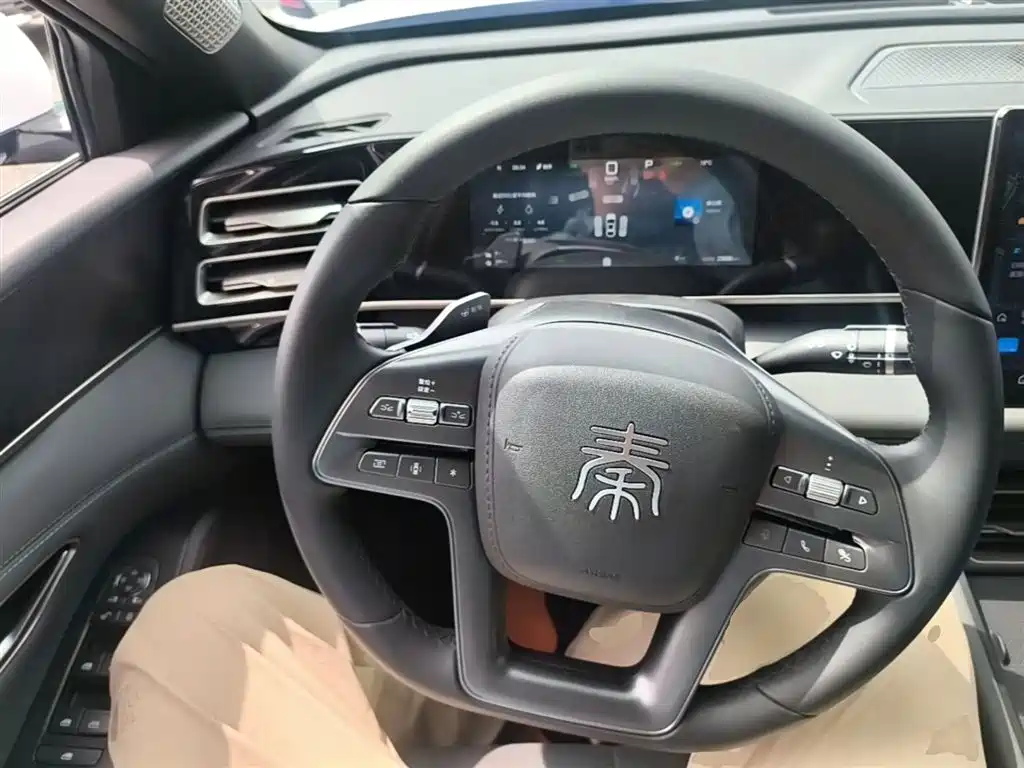 BYD Qin L 2025 — фото 11