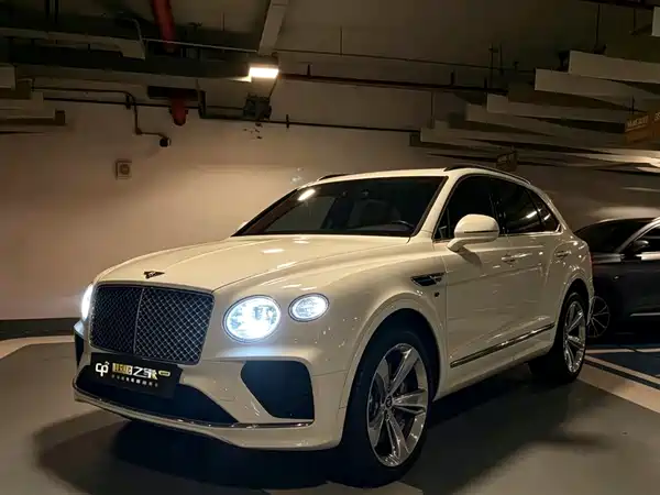 Bentley Bentayga 2024