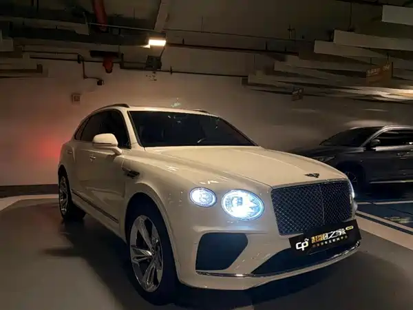 Bentley Bentayga 2024