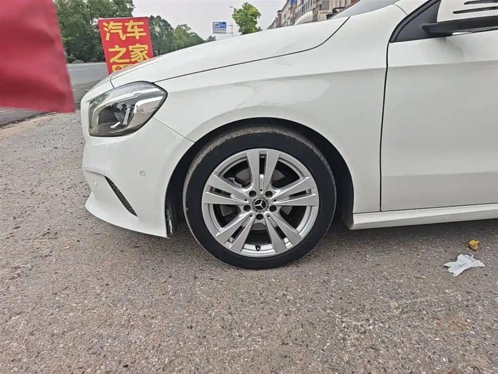 Mercedes-Benz A-Class 2017 — фото 23