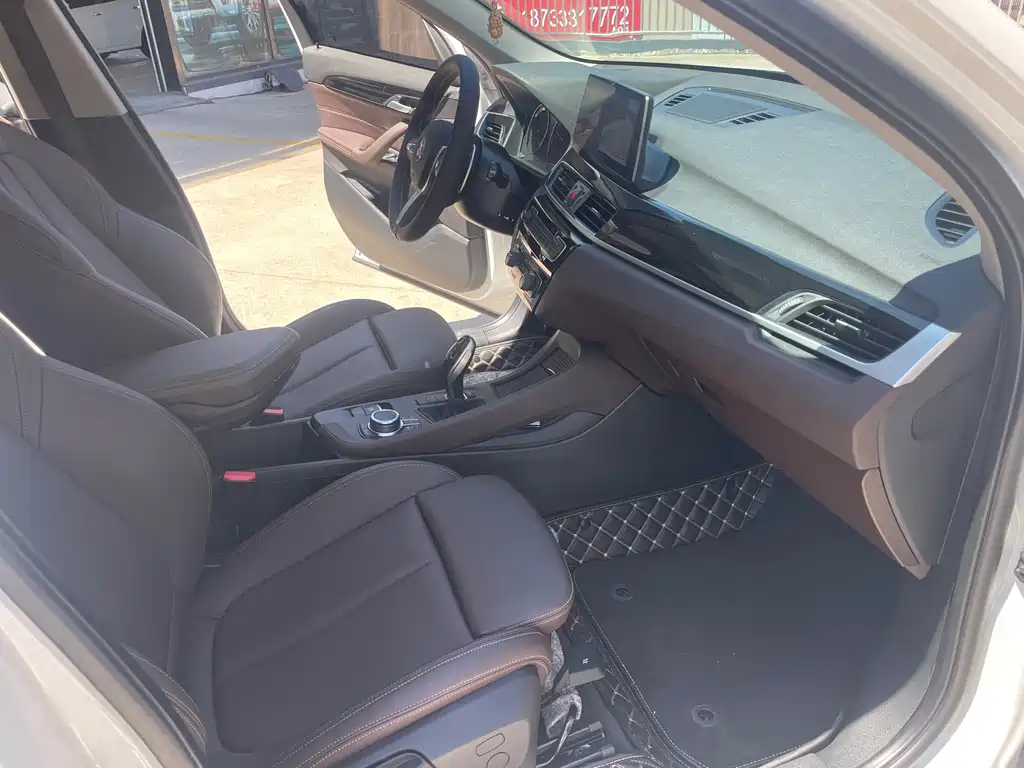 BMW X1 2022 — фото 11