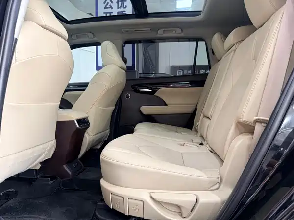 Toyota Highlander 2022