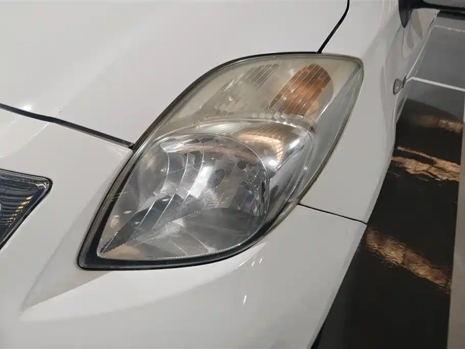 Toyota Yaris 2013