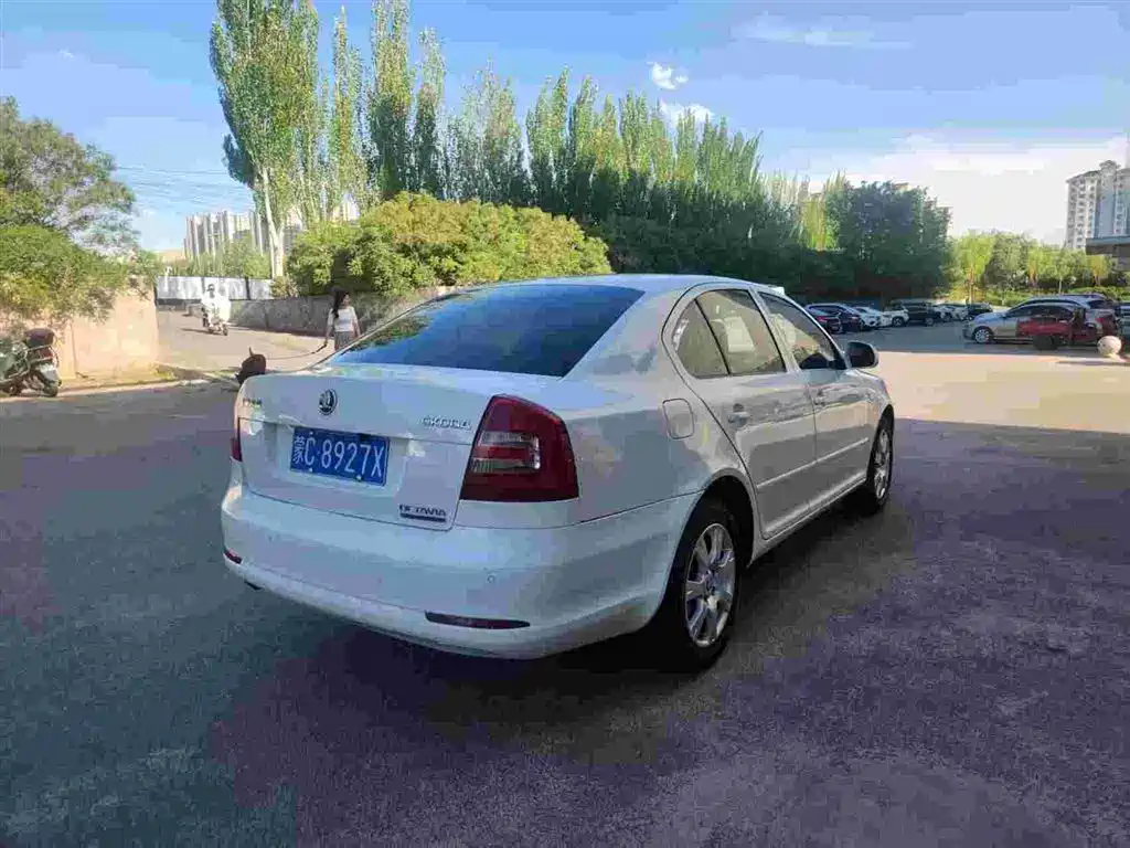 Skoda Octavia 2016 — фото 10