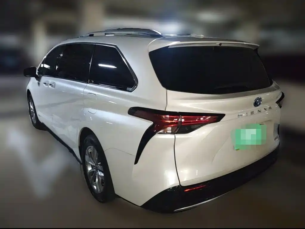 Toyota Sienna 2022