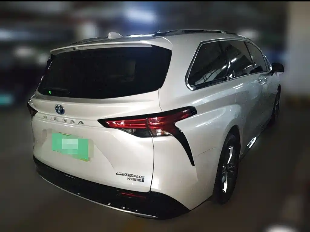 Toyota Sienna 2022