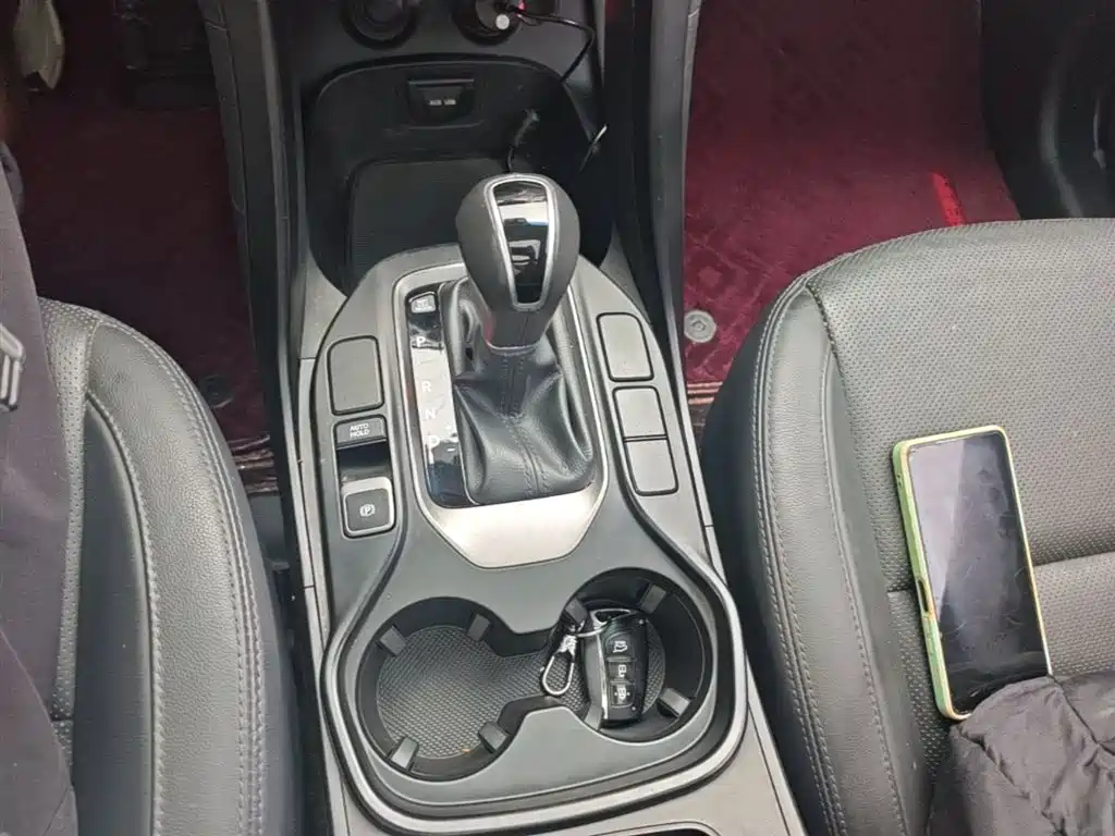 Hyundai Santa Fe 2015 — фото 14