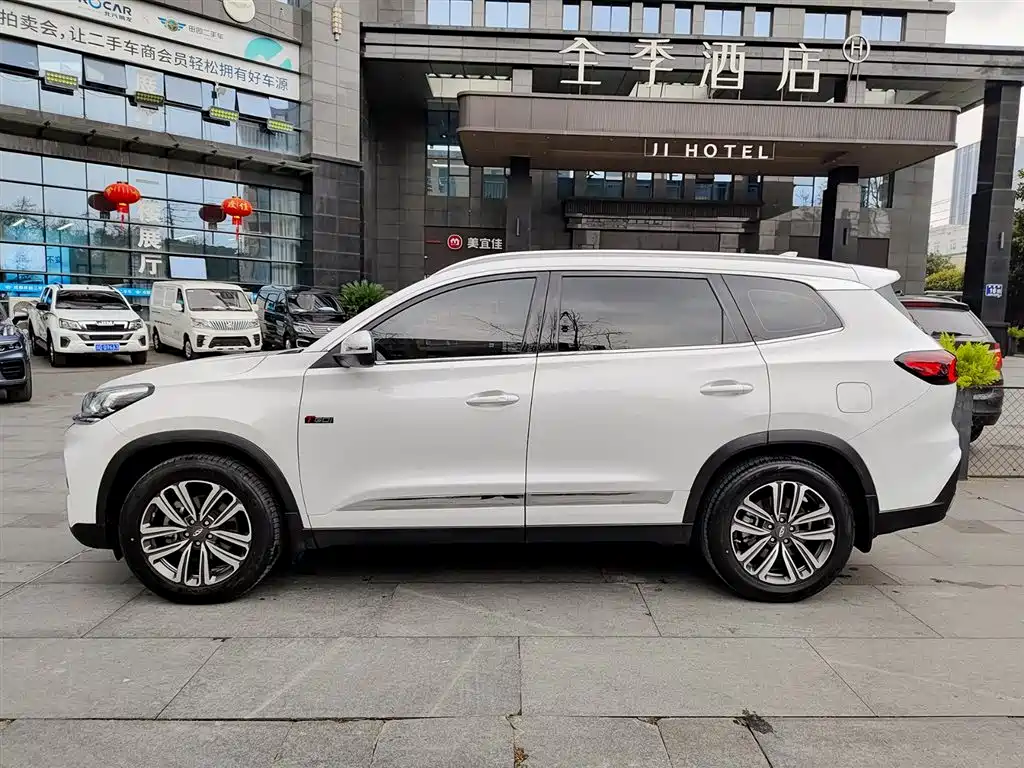 Chery Tiggo 8 2021 — фото 3
