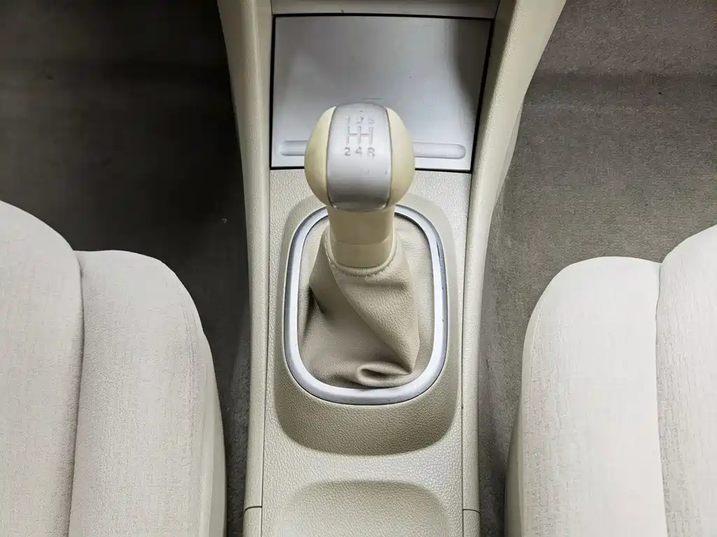Nissan Sylphy 2015 — фото 13