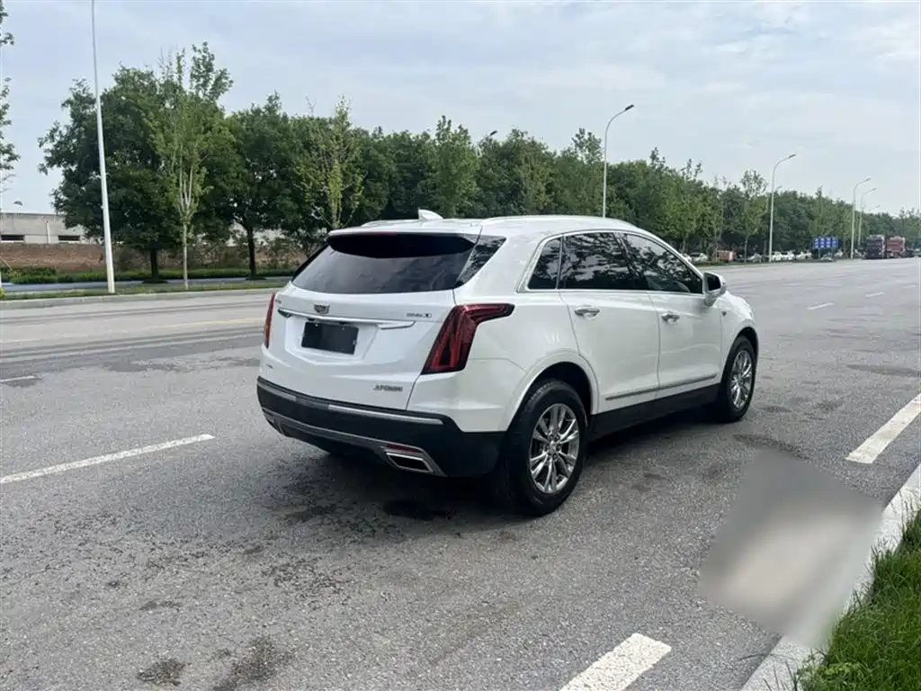 Cadillac XT5 2020 — фото 15