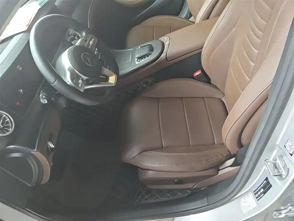 Mercedes-Benz E-Class 2019 — фото 15